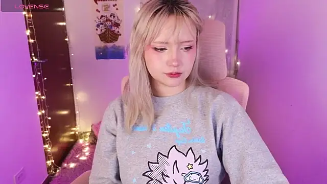 KuroChan420 online show from January 16, 3:43 am