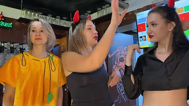 dirtypub online show from October 31, 1:23 pm