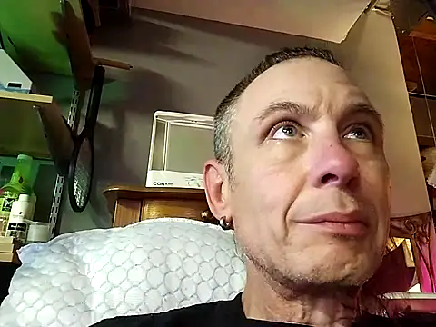 Snapshot of jjdirty6996 chatting on September 24, 11:35 am jjdirty6996 online show from September 24, 11:35 am