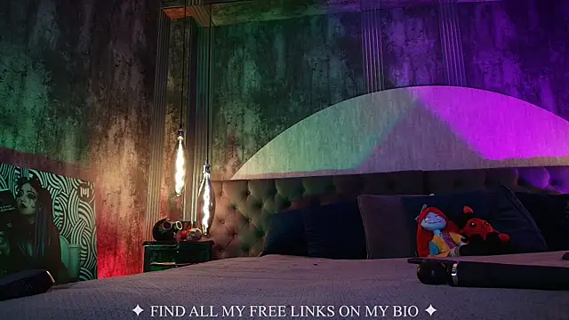 Snapshot of Charlotte_Germanotta_ chatting on January 13, 6:35 pm Charlotte Germanotta online show from January 13, 6:35 pm