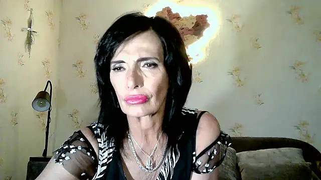DreamMarianna online show from July 11, 10:00 pm