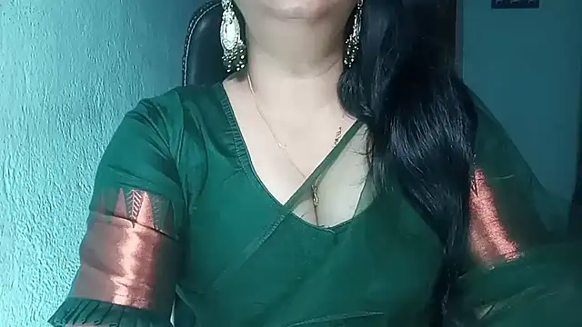Snapshot of YourModhu chatting on April 18, 5:50 pm YourModhu online show from April 18, 5:50 pm