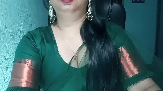 Snapshot of YourModhu chatting on April 18, 7:58 pm YourModhu online show from April 18, 7:58 pm