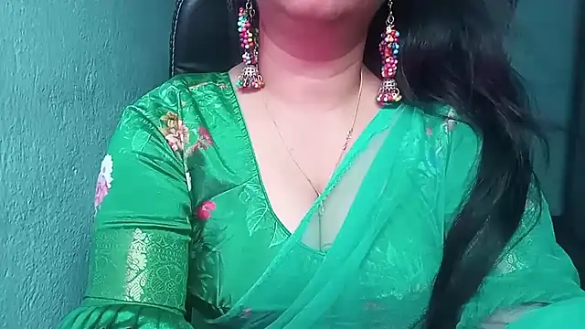 Snapshot of YourModhu chatting on April 23, 5:48 pm YourModhu online show from April 23, 5:48 pm