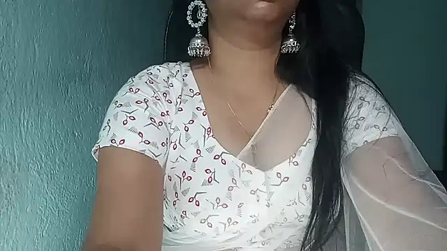 Snapshot of YourModhu chatting on April 30, 5:41 pm YourModhu online show from April 30, 5:41 pm