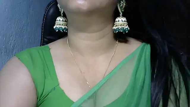 Snapshot of YourModhu chatting on May 12, 5:43 pm YourModhu online show from May 12, 5:43 pm