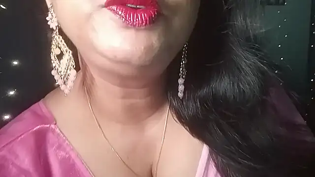 Snapshot of YourModhu chatting on July 1, 5:56 pm YourModhu online show from July 1, 5:56 pm