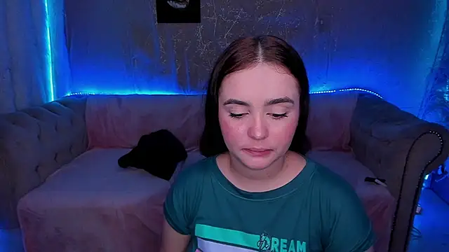 Shyfantasies online show from September 13, 10:53 pm