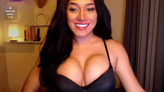 Snapshot of deliciouskelly chatting on February 12, 2:28 am deliciouskelly online show from February 12, 2:28 am