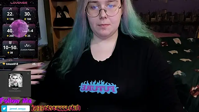 JannetPie online show from December 9, 6:55 am