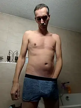 Snapshot of Geiler-boy313 chatting on January 12, 9:31 pm Geiler-boy313 online show from January 12, 9:31 pm