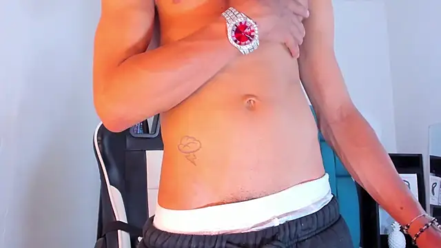 Snapshot of AlanNaughty chatting on February 3, 9:07 pm AlanNaughty online show from February 3, 9:07 pm