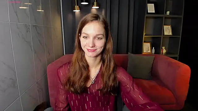 MirandaGlow online show from December 18, 5:35 am