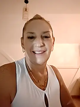 Lossexycacha online show from March 20, 8:20 am