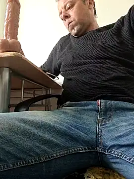 david geam online show from April 24, 5:54 am