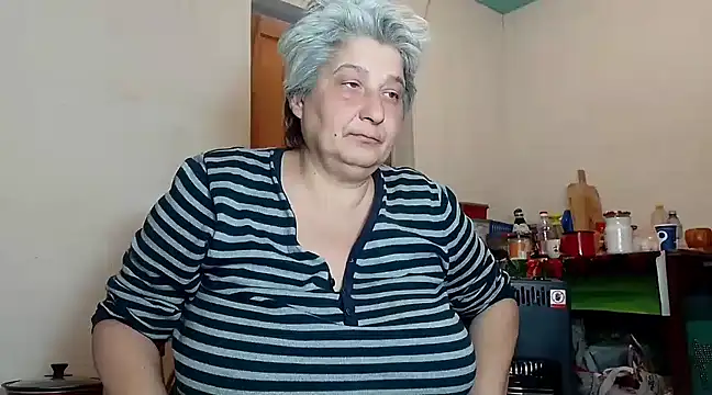 Snapshot of ExquisiteMature chatting on January 25, 9:04 am ExquisiteMature online show from January 25, 9:04 am