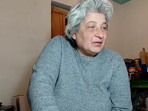 Snapshot of ExquisiteMature chatting on February 15, 11:39 am ExquisiteMature online show from February 15, 11:39 am