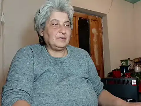 Snapshot of ExquisiteMature chatting on February 15, 6:33 pm ExquisiteMature online show from February 15, 6:33 pm