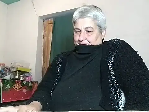 Snapshot of ExquisiteMature chatting on October 2, 10:06 pm ExquisiteMature online show from October 2, 10:06 pm