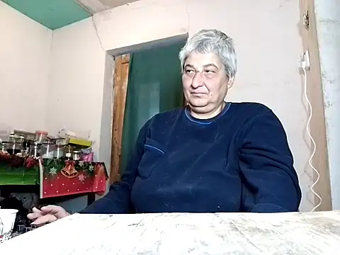 Snapshot of ExquisiteMature chatting on October 5, 8:56 am ExquisiteMature online show from October 5, 8:56 am