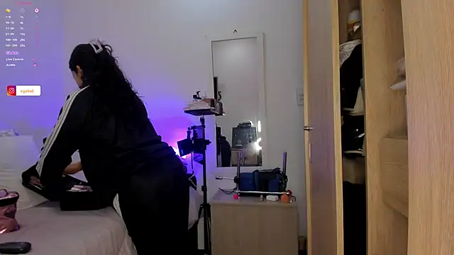 carolgaita online show from February 12, 10:10 am