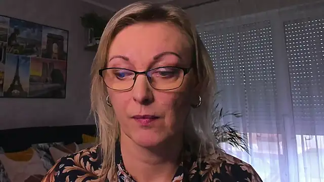 vanessa chat online show from February 6, 2:26 pm