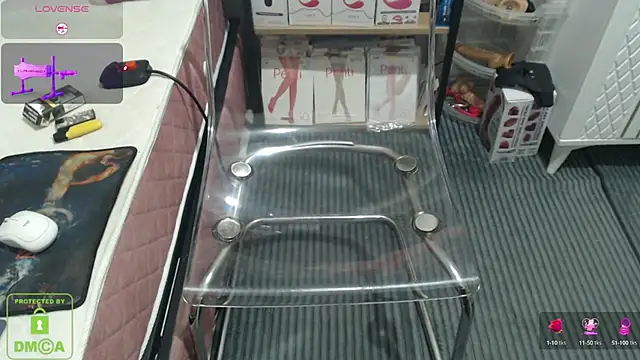 Snapshot of bisexyelizz chatting on October 18, 8:42 pm bisexyelizz online show from October 18, 8:42 pm