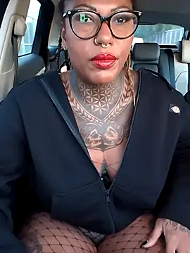 DarkDea online show from November 5, 3:56 pm