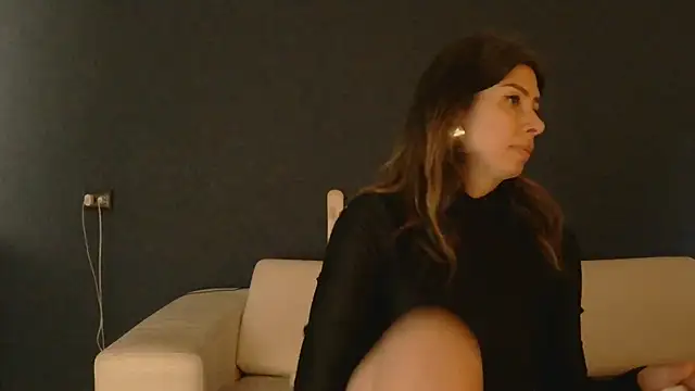 WhiteQueen888 online show from April 2, 10:57 am