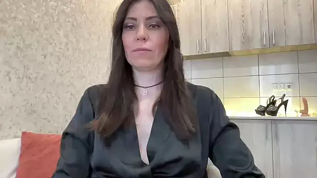 HotyWinter online show from April 3, 5:38 am