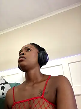 LuciousLips96 online show from December 5, 12:14 pm