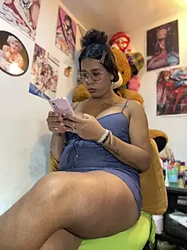 Snapshot of GoddessAlix chatting on July 8, 10:36 pm GoddessAlix online show from July 8, 10:36 pm