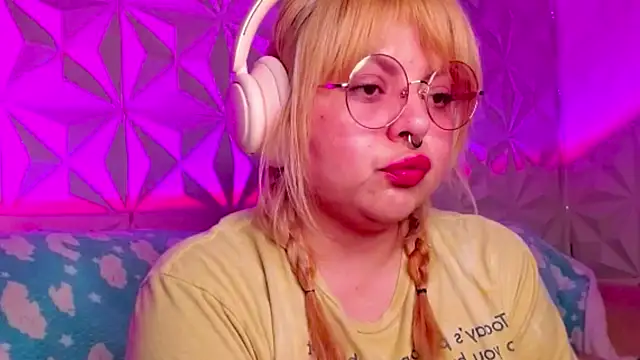 Satyn doll online show from October 7, 11:46 pm