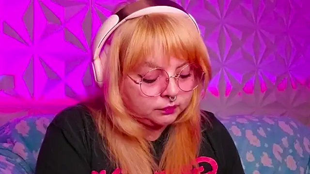 Satyn doll online show from October 9, 11:36 pm