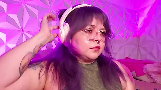 Satyn doll online show from October 22, 2:23 am