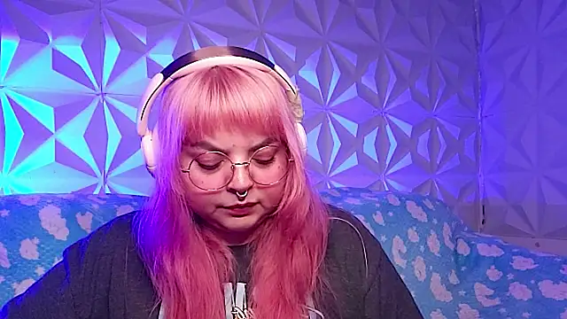 Satyn doll online show from April 10, 11:09 pm