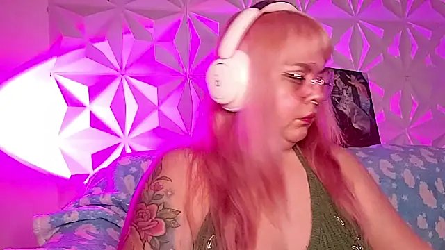 Satyn doll online show from April 18, 12:14 am