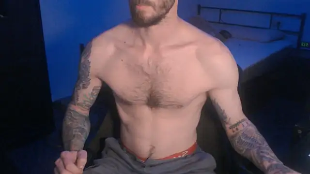 SexxxyLouis online show from March 4, 8:35 am