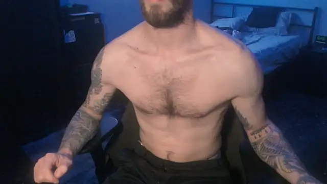 SexxxyLouis online show from March 21, 5:45 pm