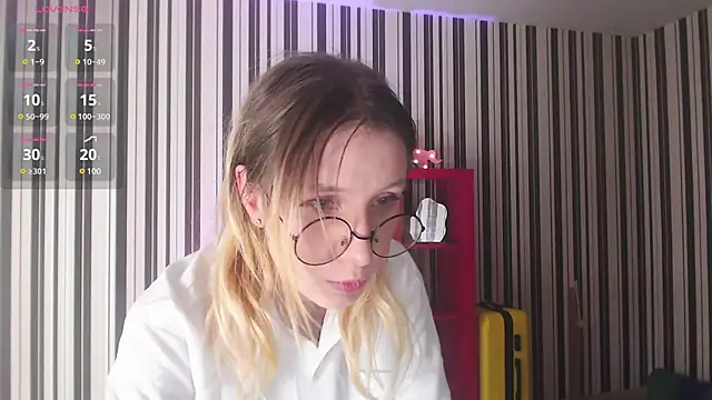  Hanna Moon  online show from December 11, 7:42 am