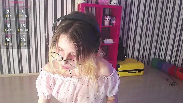  Hanna Moon  online show from December 18, 7:26 am