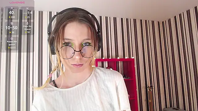  Hanna Moon  online show from February 7, 6:56 am