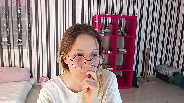  Hanna Moon  online show from February 12, 8:06 am