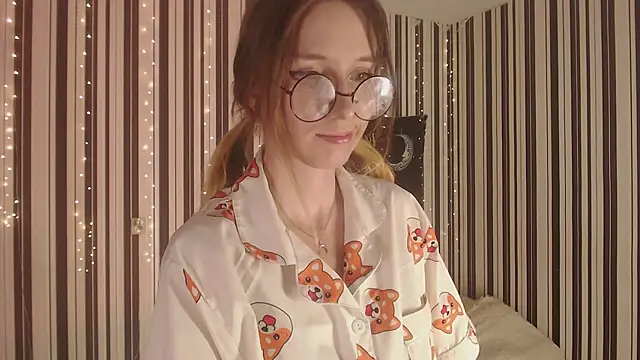  Hanna Moon  online show from September 9, 6:18 pm