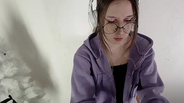 Snapshot of _Hanna_Moon_ chatting on February 10, 9:46 am Hanna Moon online show from February 10, 9:46 am