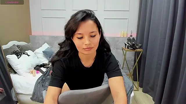 ErikaSoft online show from December 13, 11:55 am