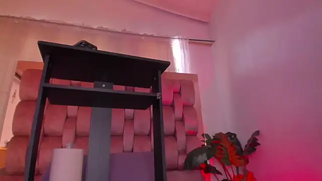 Secret chells online show from October 21, 5:35 pm