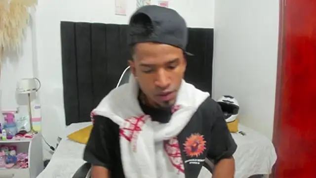 anhtony wayans online show from April 21, 12:12 am