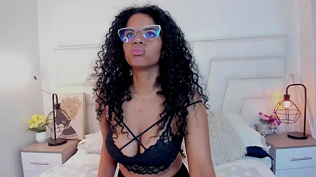 Snapshot of Ellie_Alves chatting on December 26, 3:20 pm Ellie Alves online show from December 26, 3:20 pm