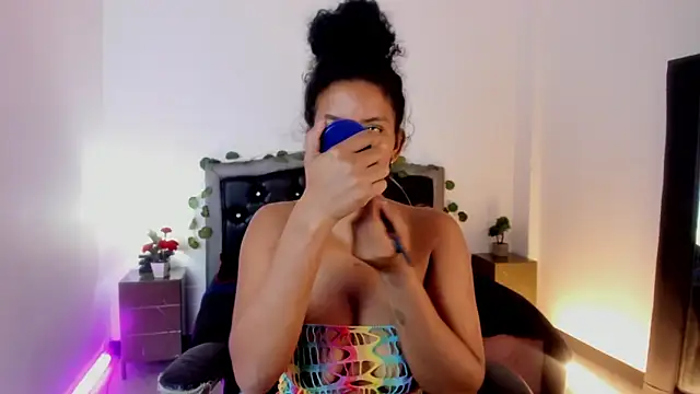 Snapshot of Ellie_Alves chatting on March 11, 1:23 pm Ellie Alves online show from March 11, 1:23 pm